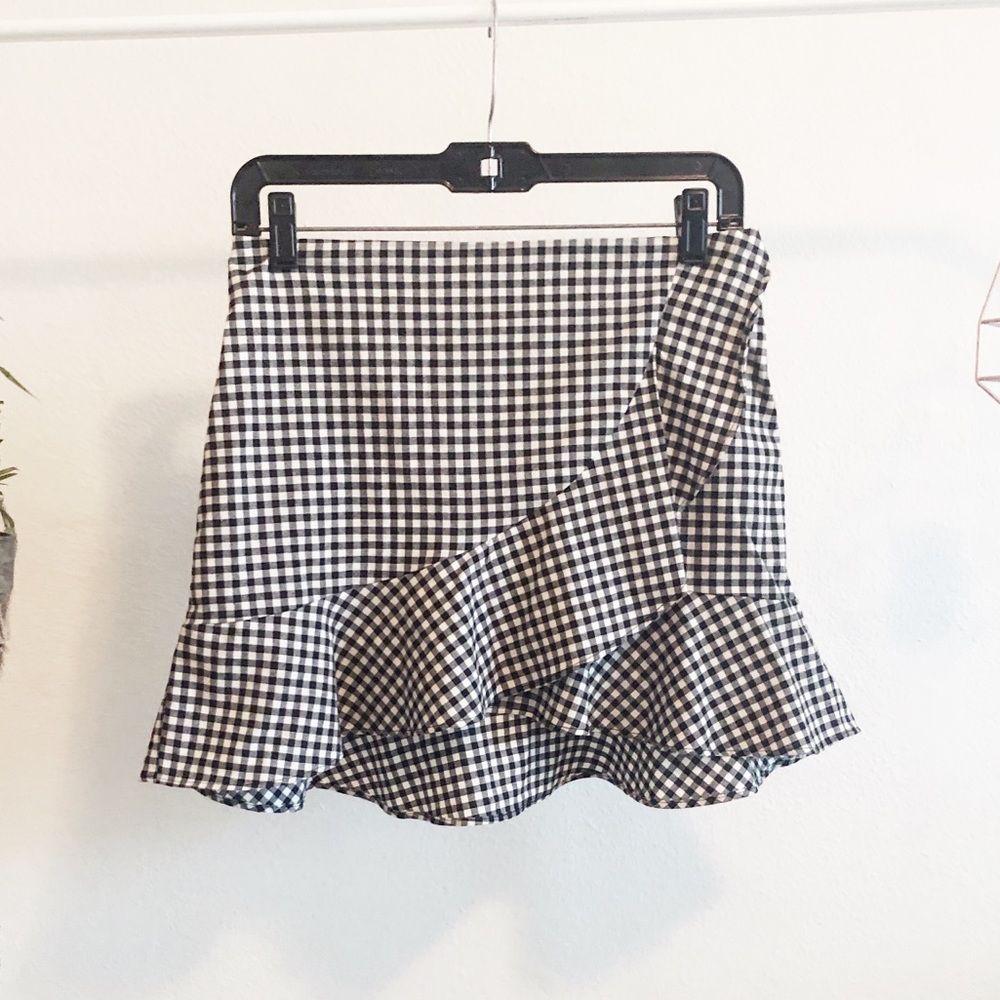 Mini Gingham Ruffle Skirt